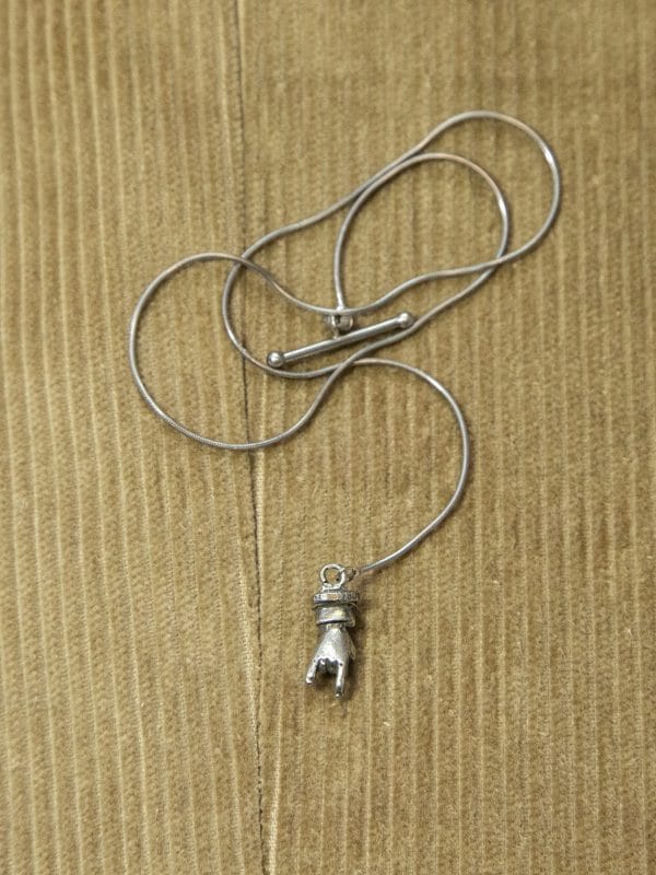 Corna - LAPEL CHAIN