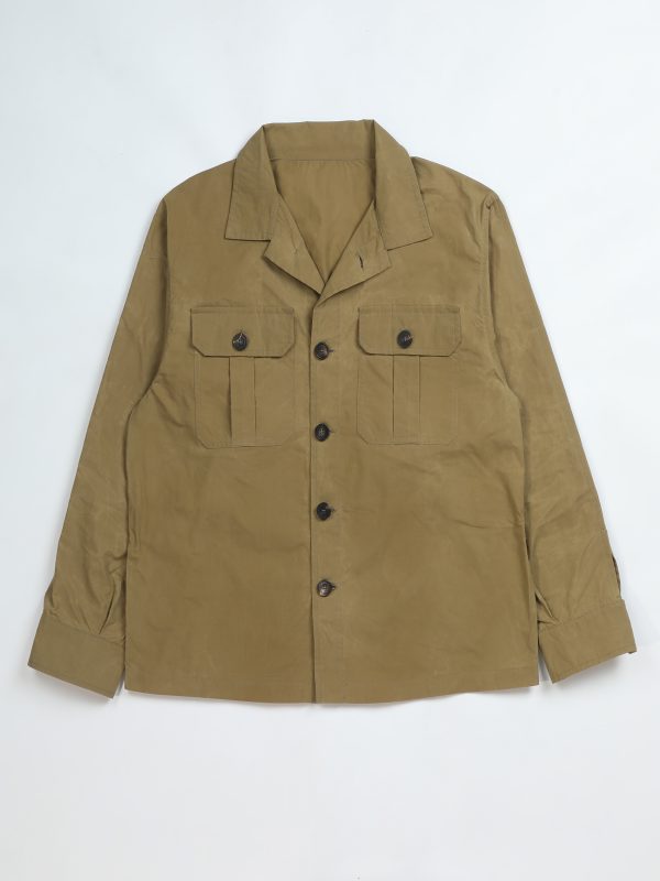 TARGA Jacket in beige waxed cotton by NR Napoli, front view with four-button closure and utility chest pockets.