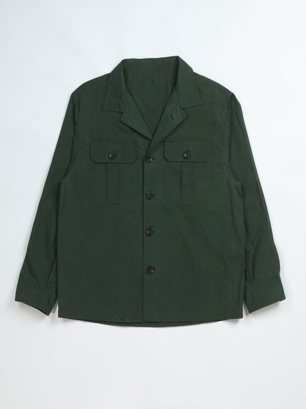 TARGA Jacket in olive waxed cotton by NR Napoli, front view with four-button closure and utility chest pockets.
